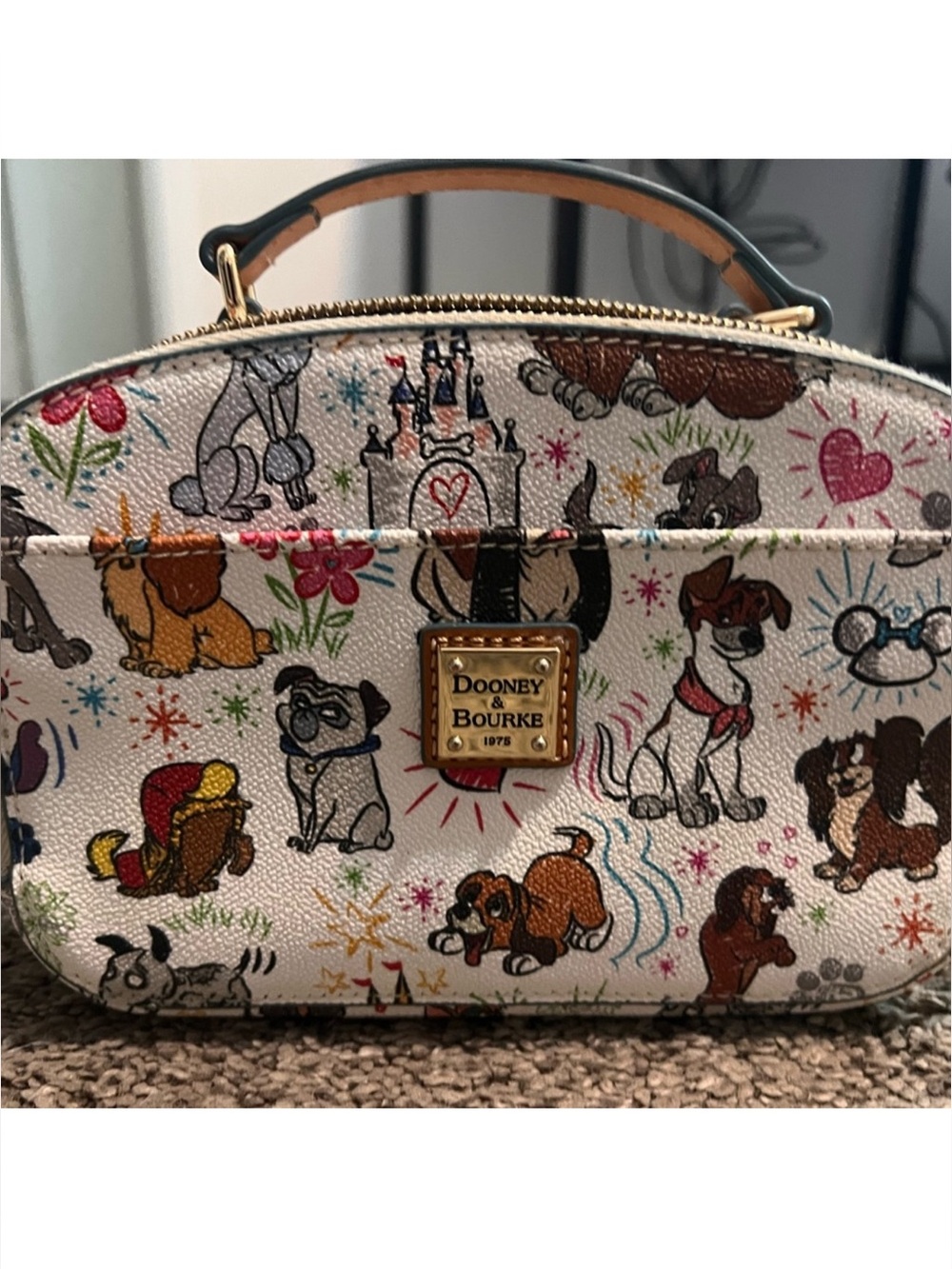 Disney Dooney & Bourke Dog 🐶 Sketch Ambler Crossbody Bag Purse
